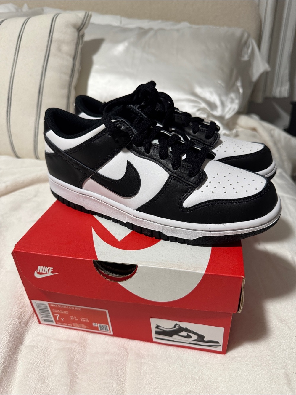 Nike Kids' Black/White Low-Top Sneakers